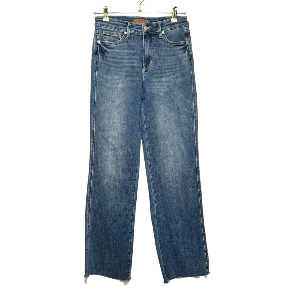 JUDY BLUE Mid Rise Tummy Control Vintage Straight Raw Hem Denim Jeans. Size 7/28